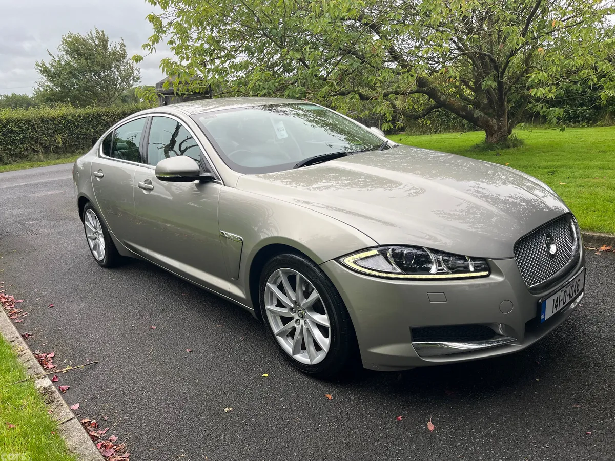 Jaguar XF Saloon, Diesel, 2014, Gold
