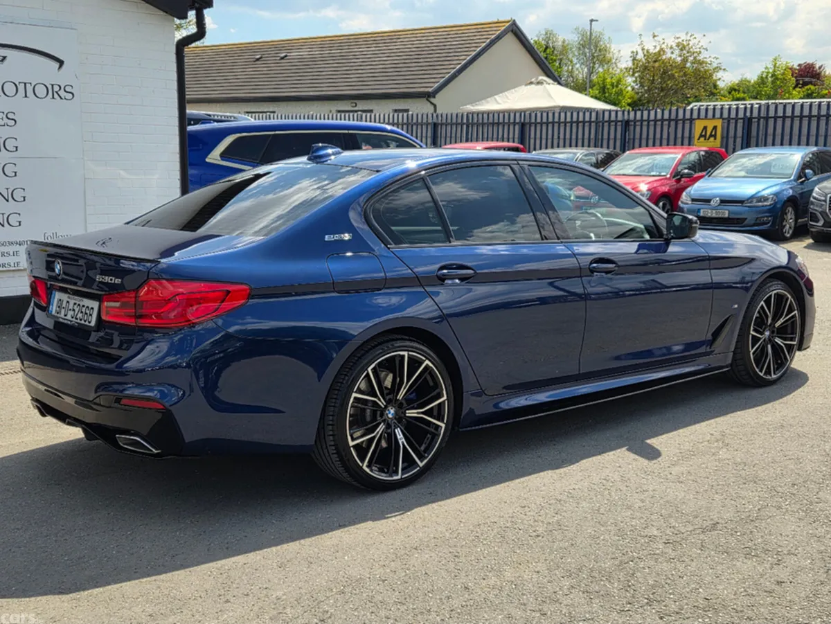 BMW 5-Series Saloon, Petrol Plug-in Hybrid, 2019, Blue