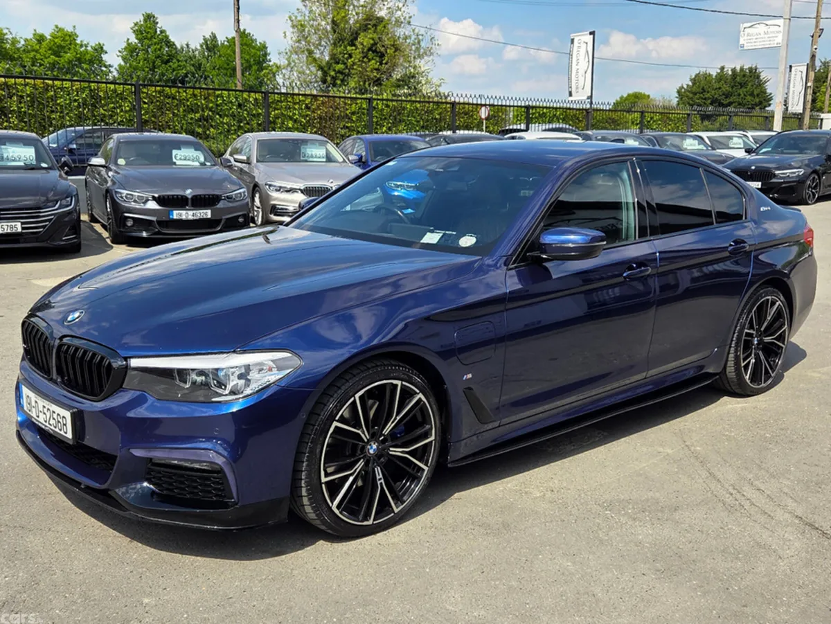 BMW 5-Series Saloon, Petrol Plug-in Hybrid, 2019, Blue