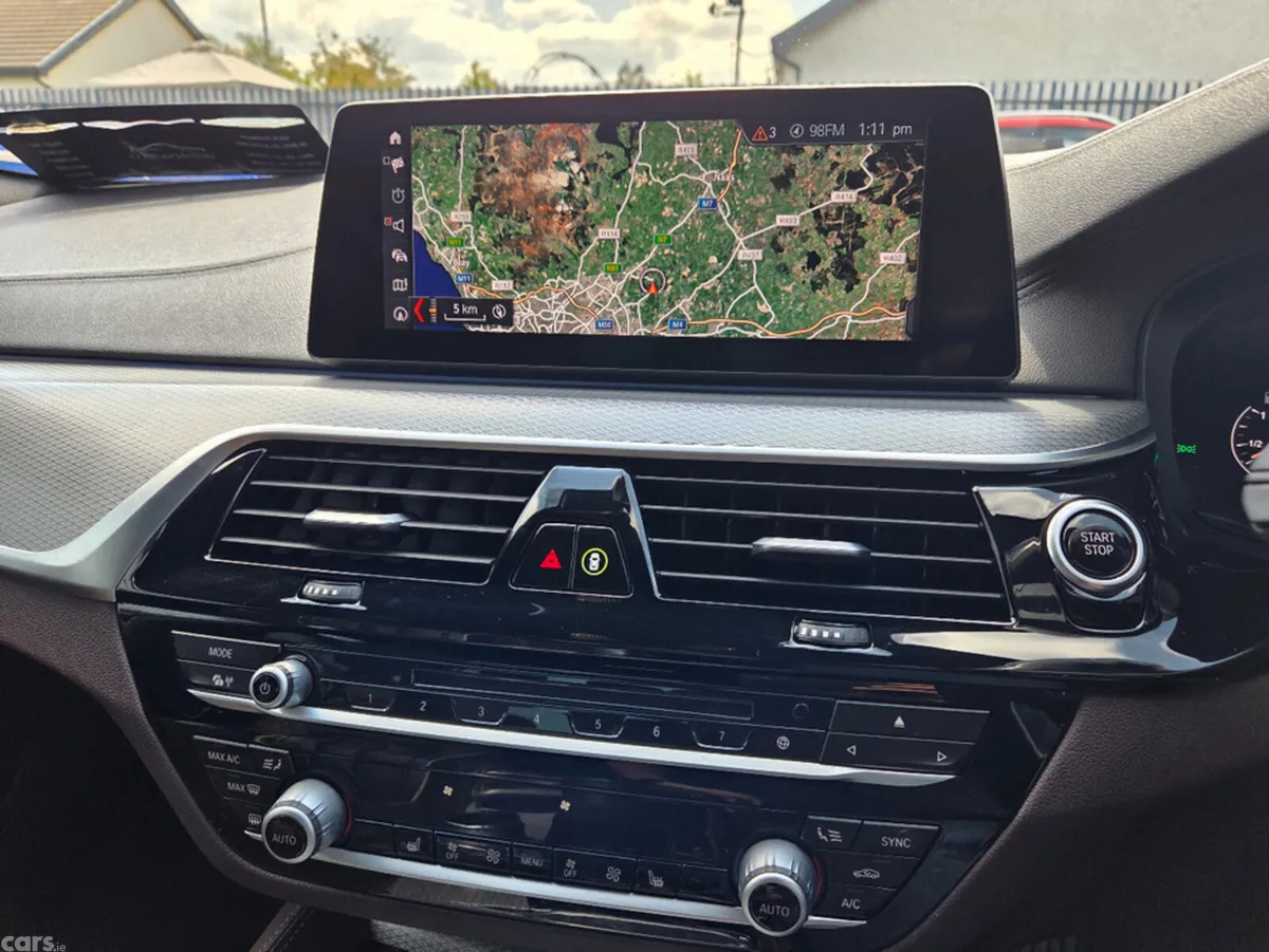 BMW 5-Series Saloon, Petrol Plug-in Hybrid, 2019, Blue