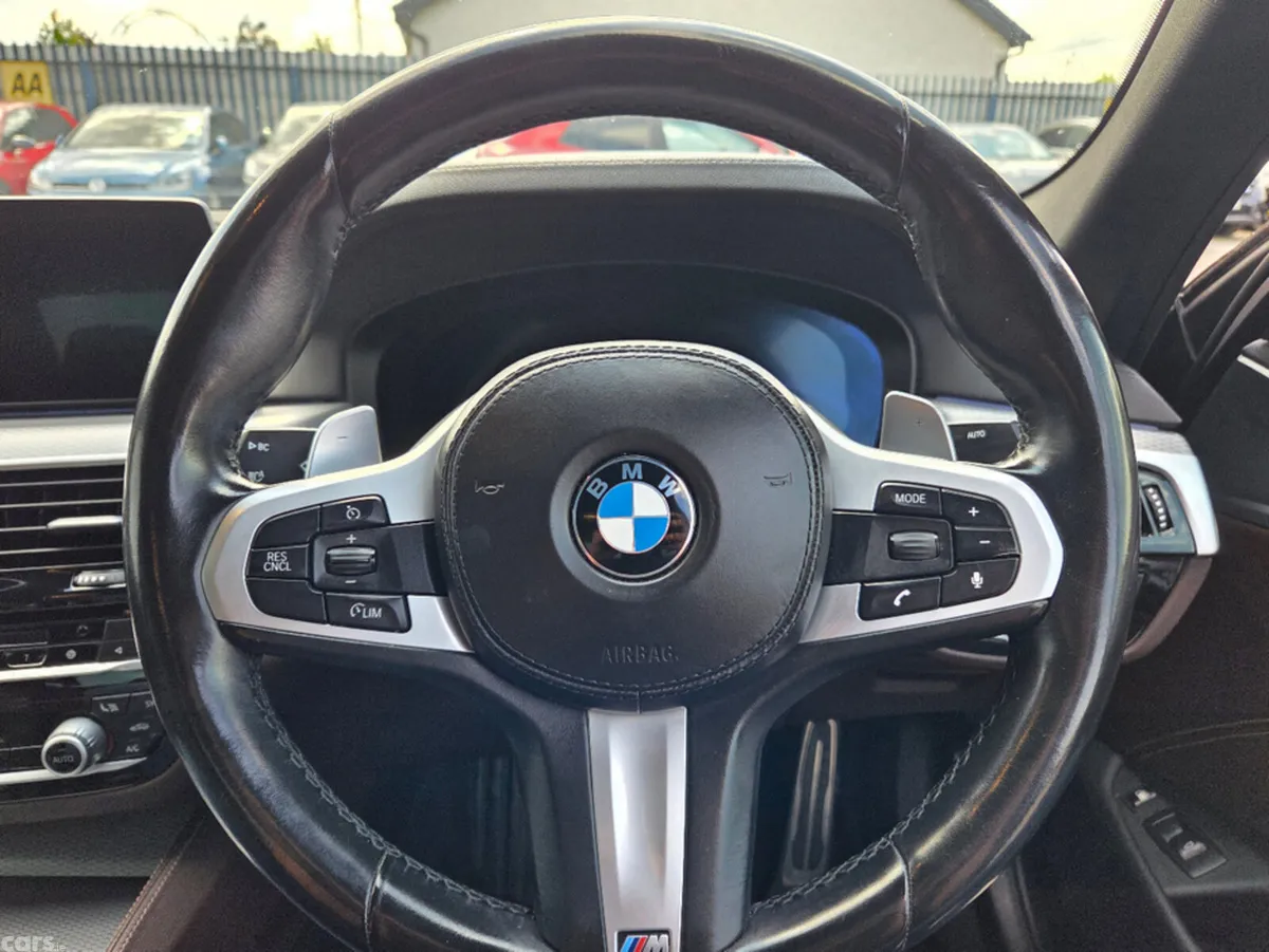 BMW 5-Series Saloon, Petrol Plug-in Hybrid, 2019, Blue