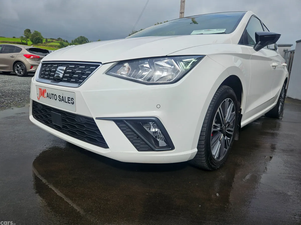 SEAT Ibiza Hatchback, Petrol, 2018, White