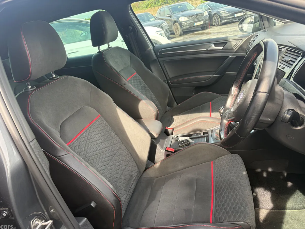 Volkswagen Golf Hatchback, Petrol, 2018, Grey