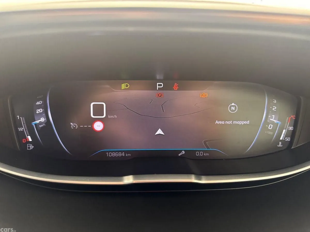 Peugeot 3008 MPV, Diesel, 2023, White