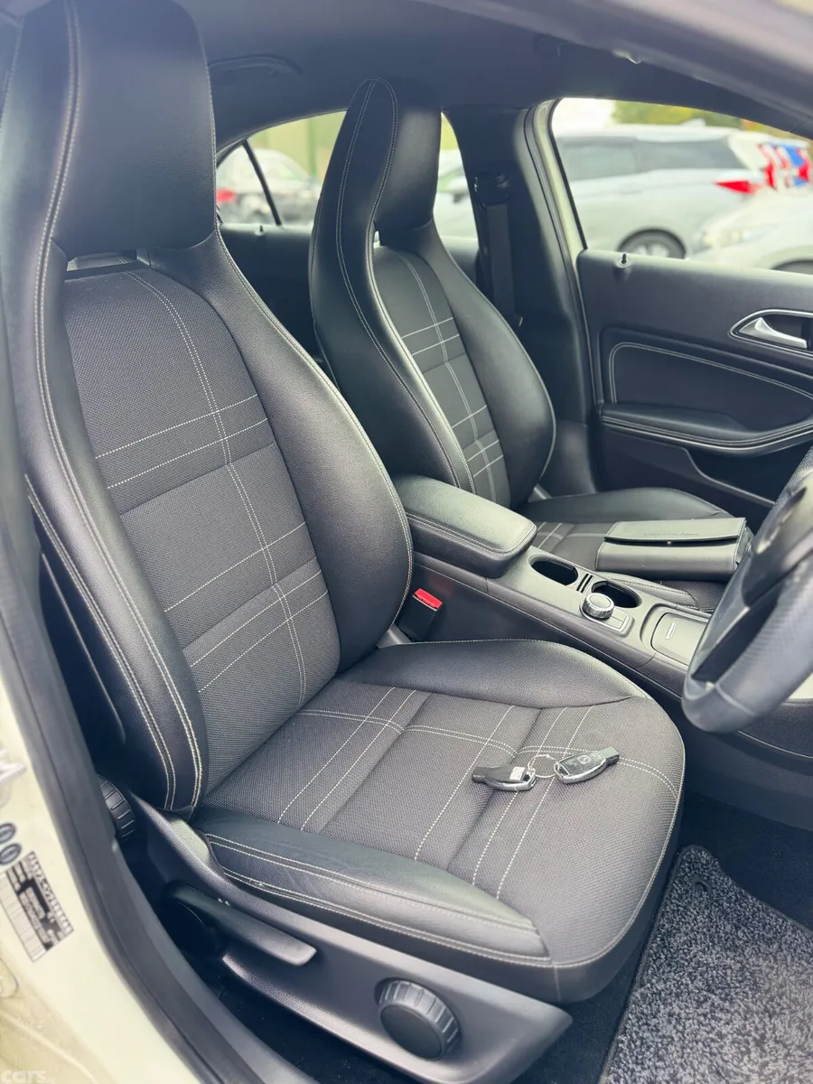 Mercedes-Benz A-Class Hatchback, Petrol, 2014, White