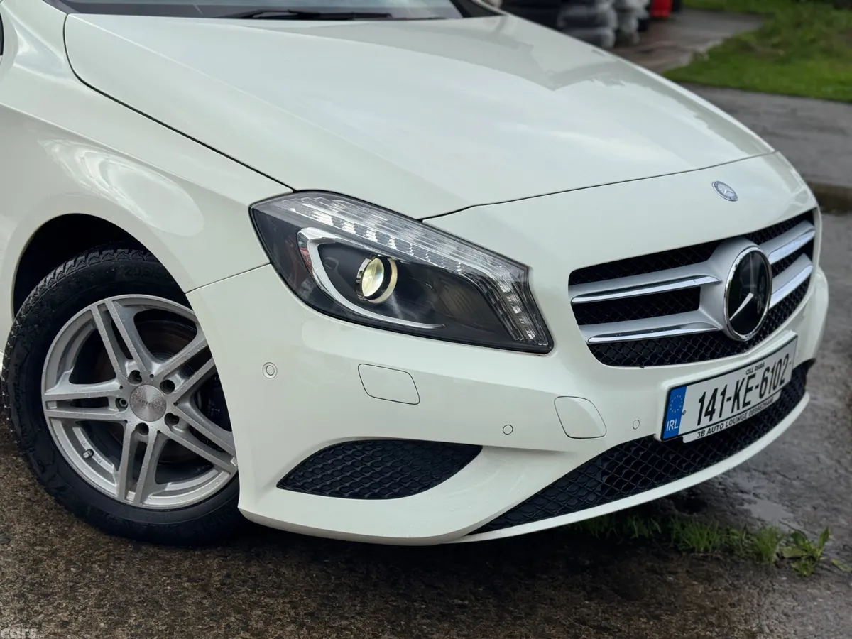 Mercedes-Benz A-Class Hatchback, Petrol, 2014, White