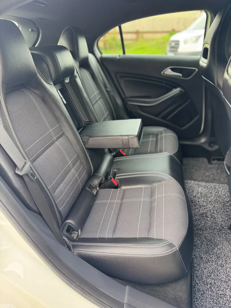 Mercedes-Benz A-Class Hatchback, Petrol, 2014, White