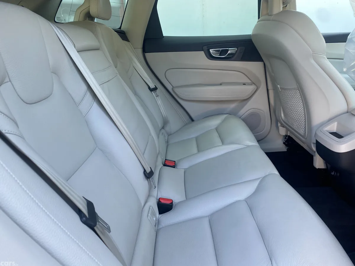 Volvo XC60 SUV, Diesel, 2018, Grey