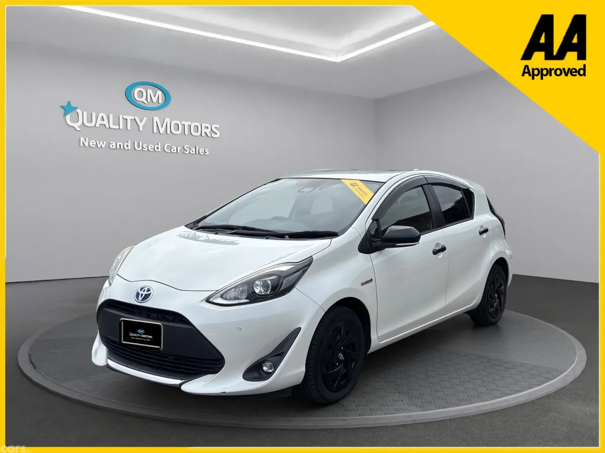 Toyota Aqua Hatchback, Petrol Hybrid, 2020, White