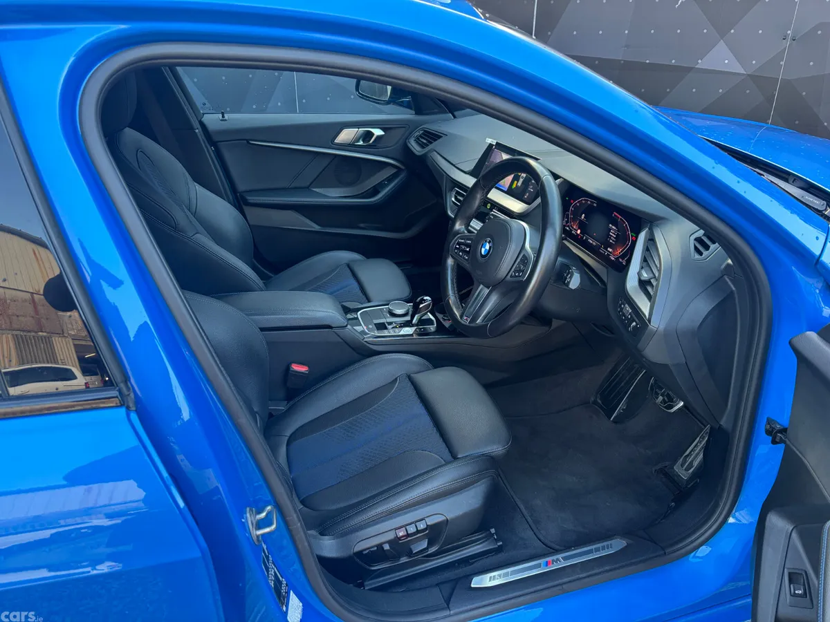 BMW 1-Series Hatchback, Diesel, 2021, Blue