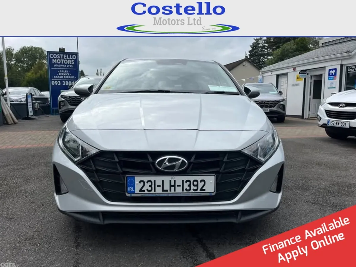 Hyundai i20 Hatchback, Petrol, 2023, Grey