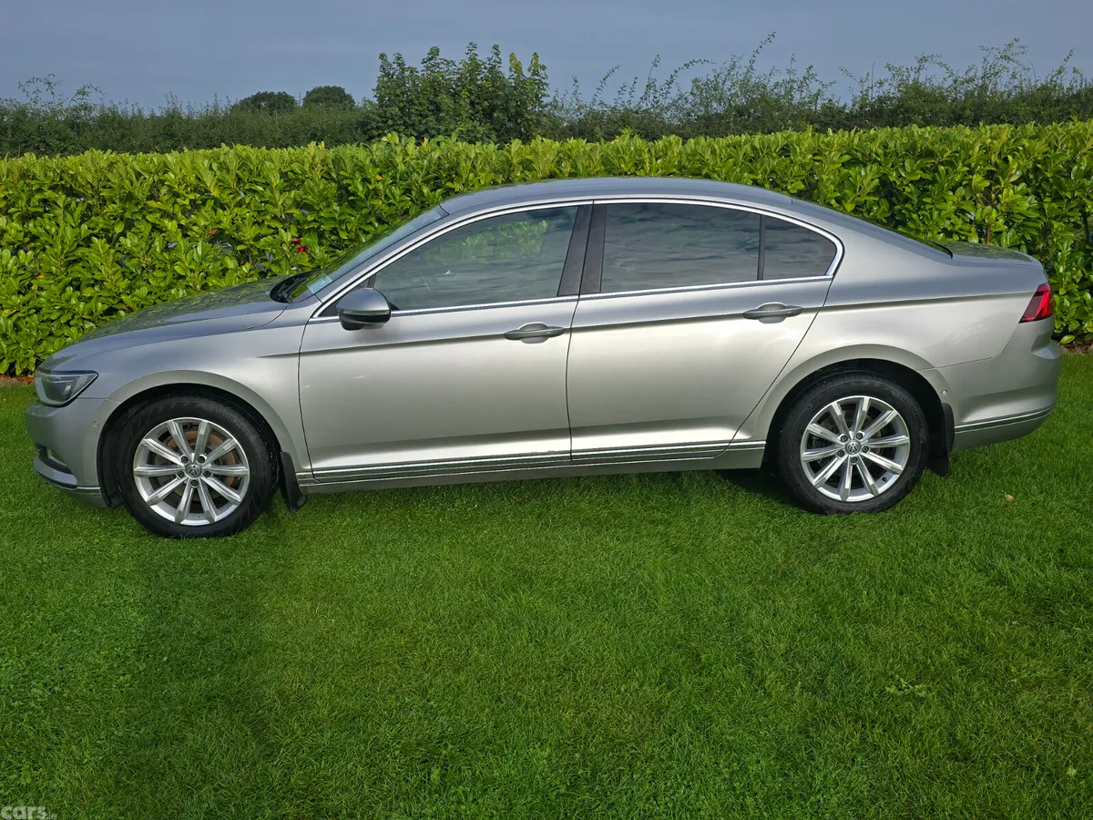 Volkswagen Passat Saloon, Diesel, 2016, Silver