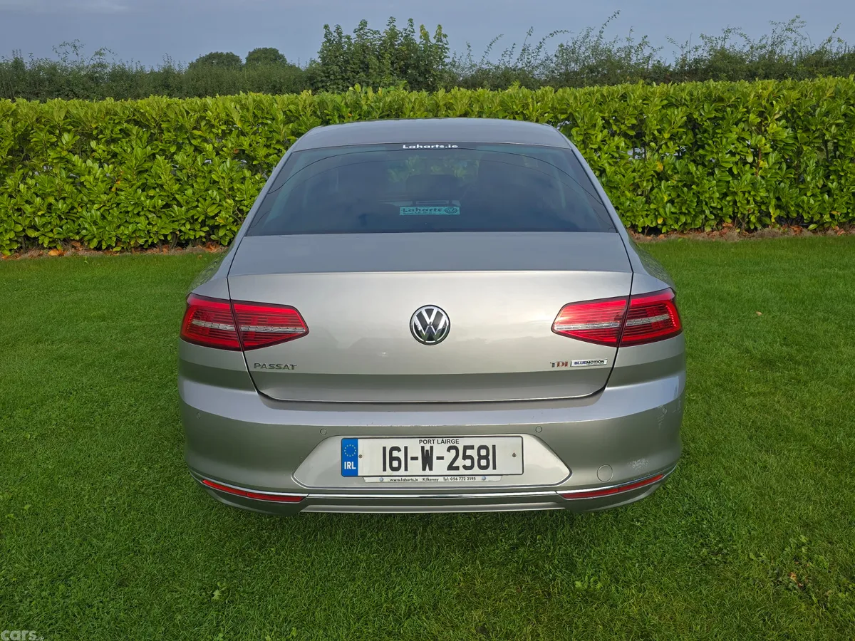 Volkswagen Passat Saloon, Diesel, 2016, Silver