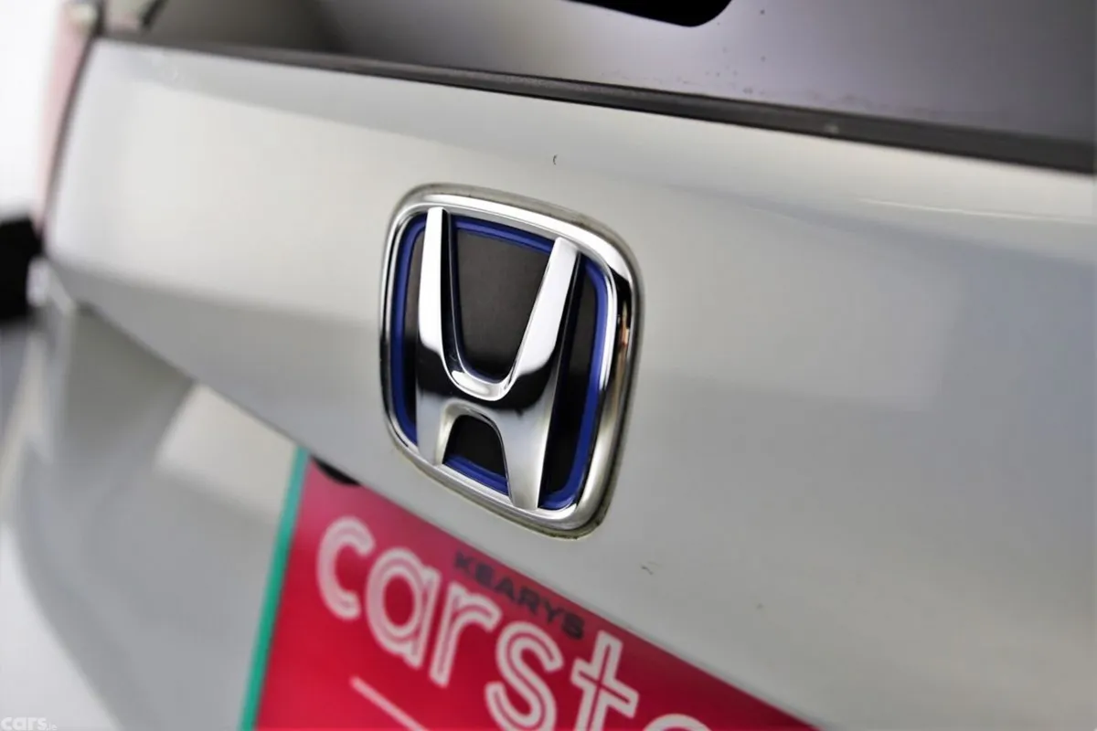Honda Fit Hatchback, Petrol Hybrid, 2023, Silver
