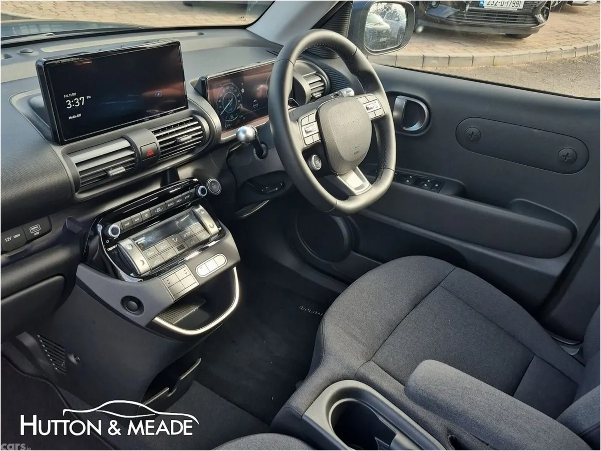 Hyundai INSTER Hatchback, Electric, 2026, Grey