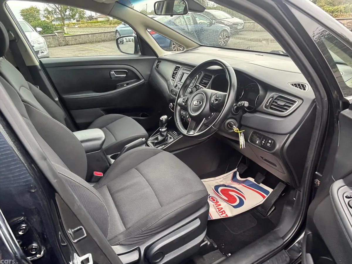 Kia Carens MPV, Diesel, 2015, Black
