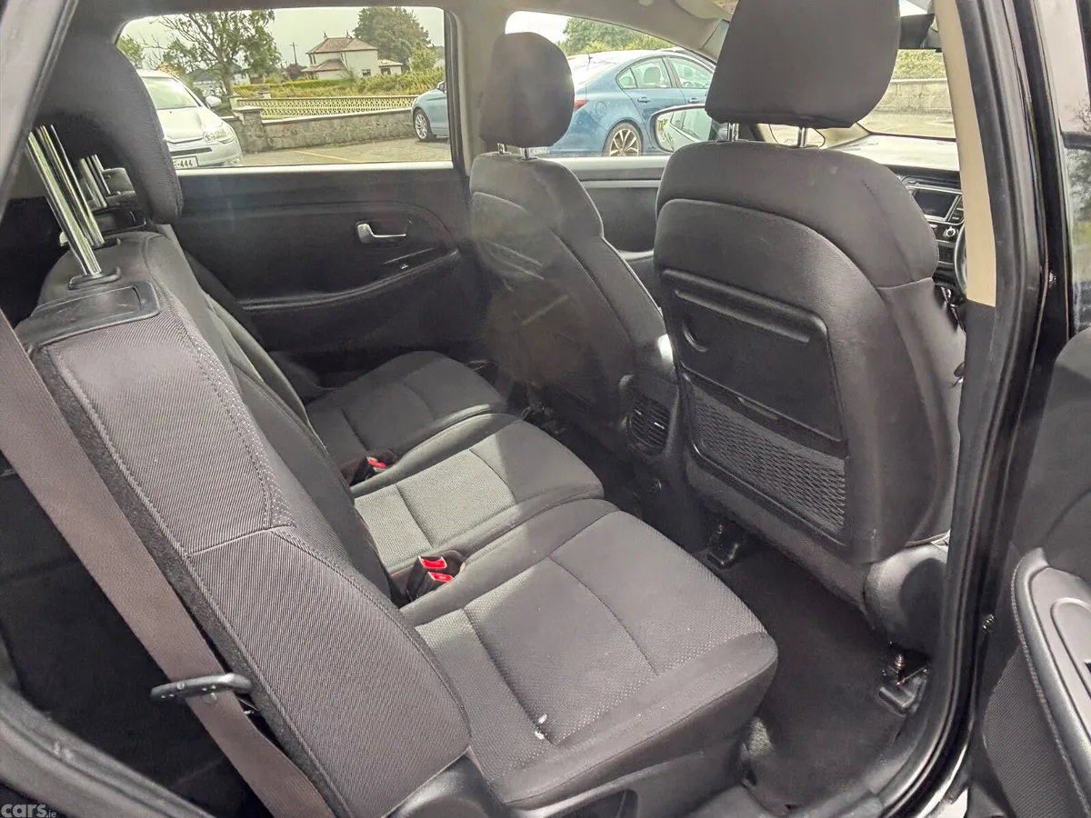 Kia Carens MPV, Diesel, 2015, Black