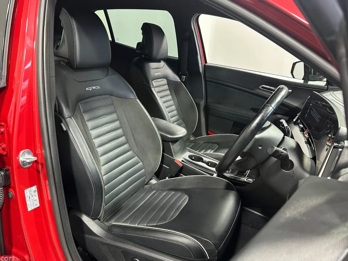 Kia Sportage SUV, Diesel, 2022, Red