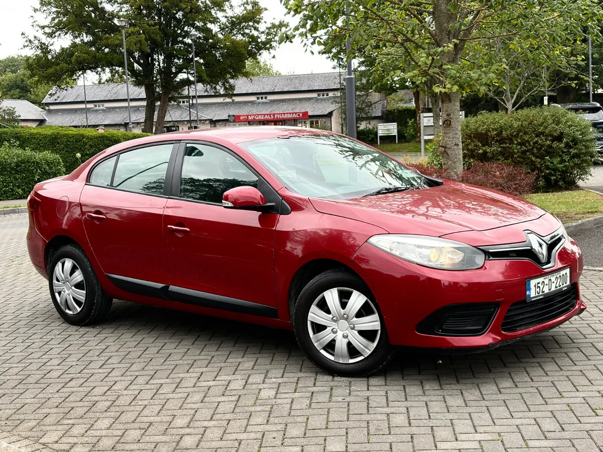 Renault Fluence Saloon, Diesel, 2015, Red