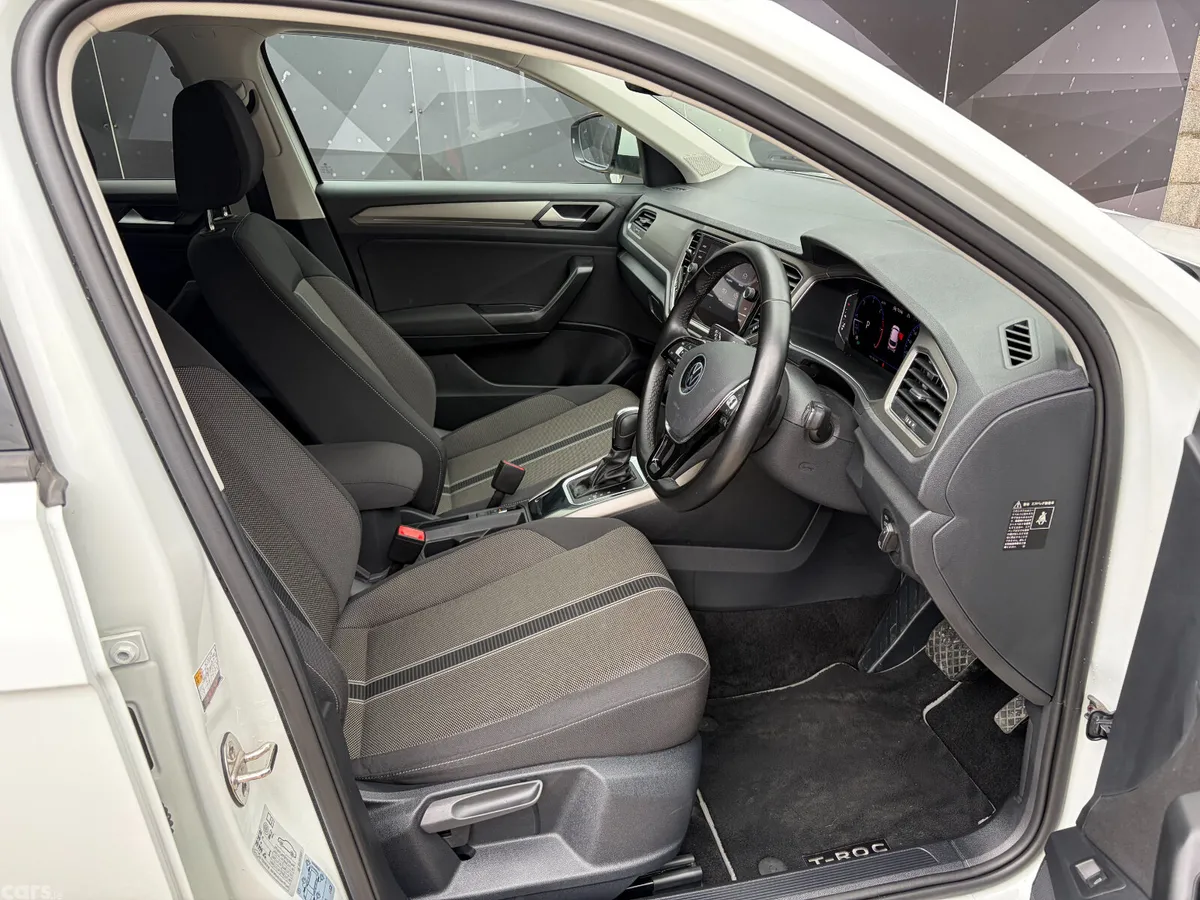 Volkswagen T-Roc Hatchback, Diesel, 2021, White