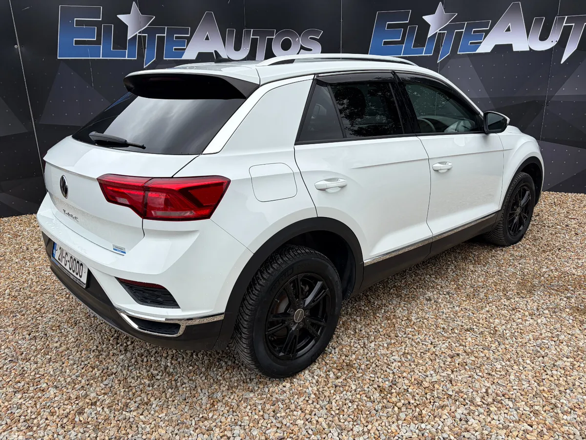 Volkswagen T-Roc Hatchback, Diesel, 2021, White