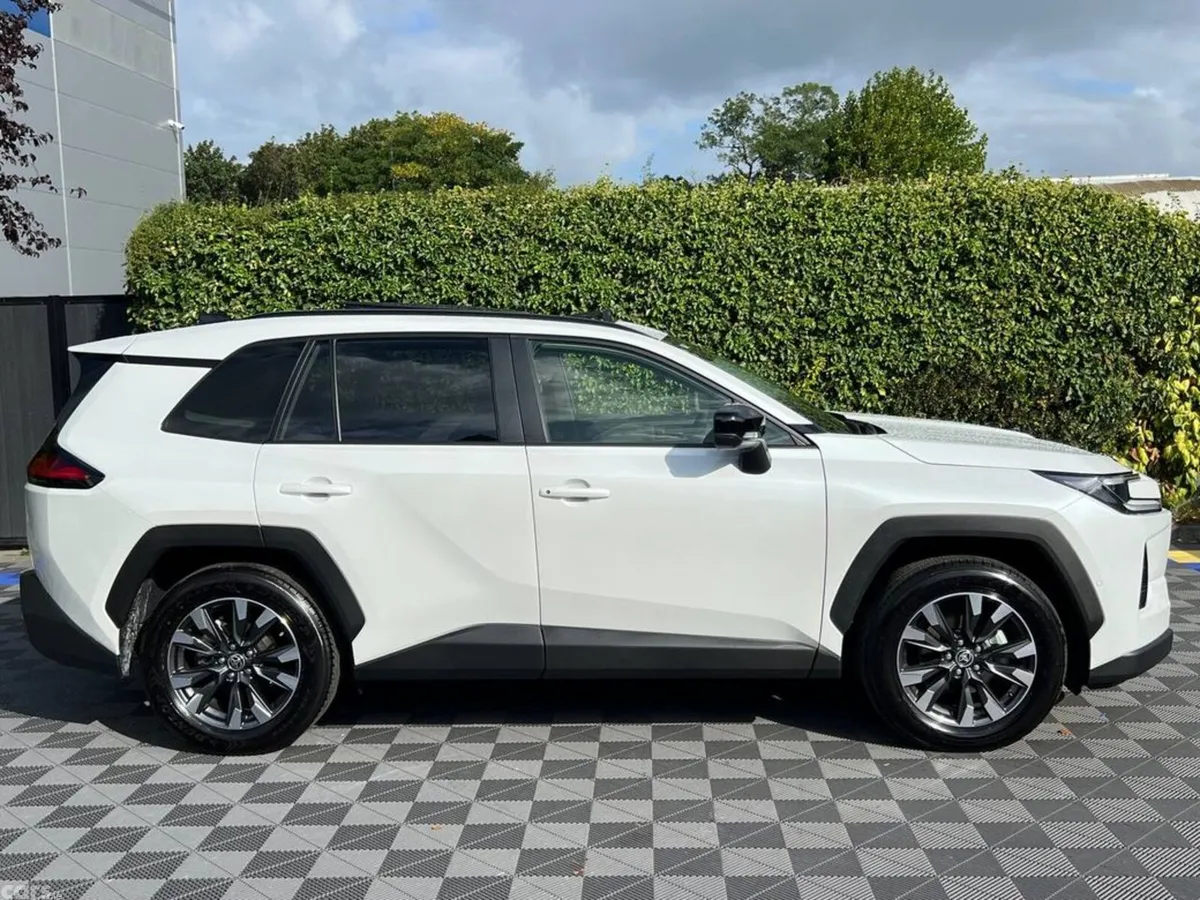 Toyota RAV4 SUV, Petrol Hybrid, 2026, White