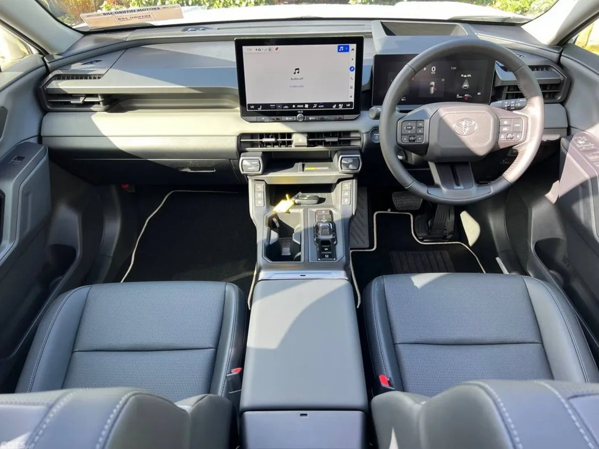 Toyota RAV4 SUV, Petrol Hybrid, 2026, White
