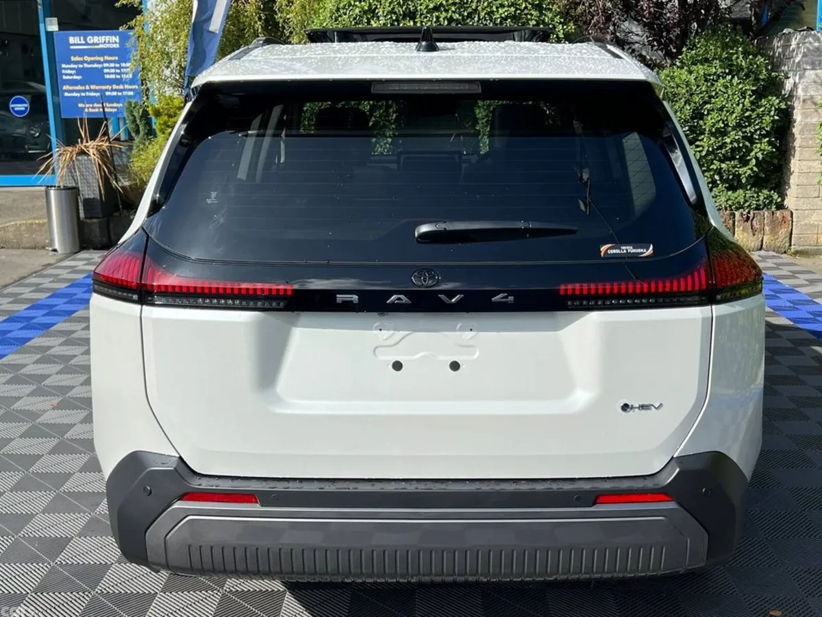 Toyota RAV4 SUV, Petrol Hybrid, 2026, White