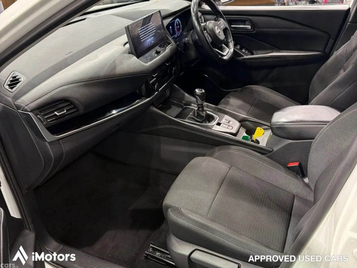 Nissan Qashqai SUV, Petrol, 2023, White