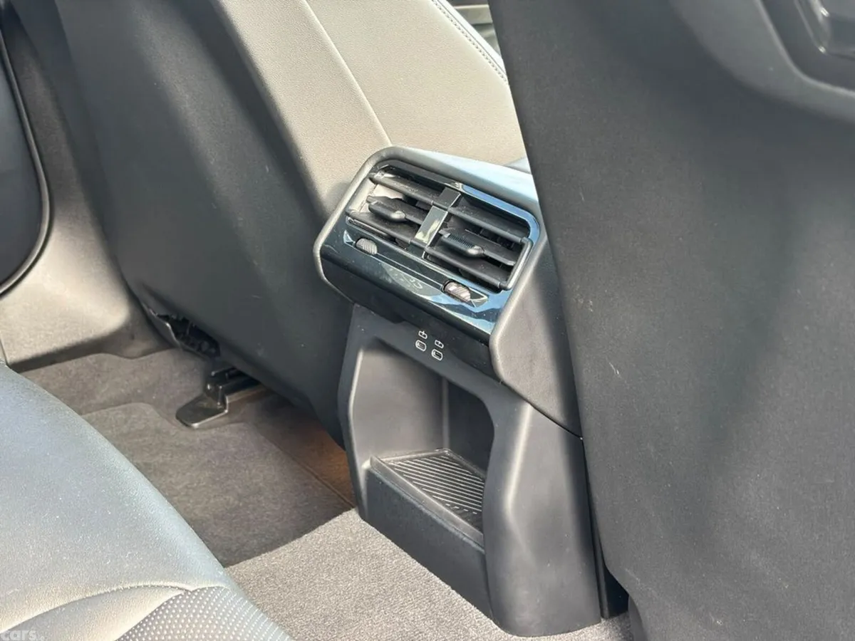 BMW 5-Series Estate, Petrol Plug-in Hybrid, 2025, Grey