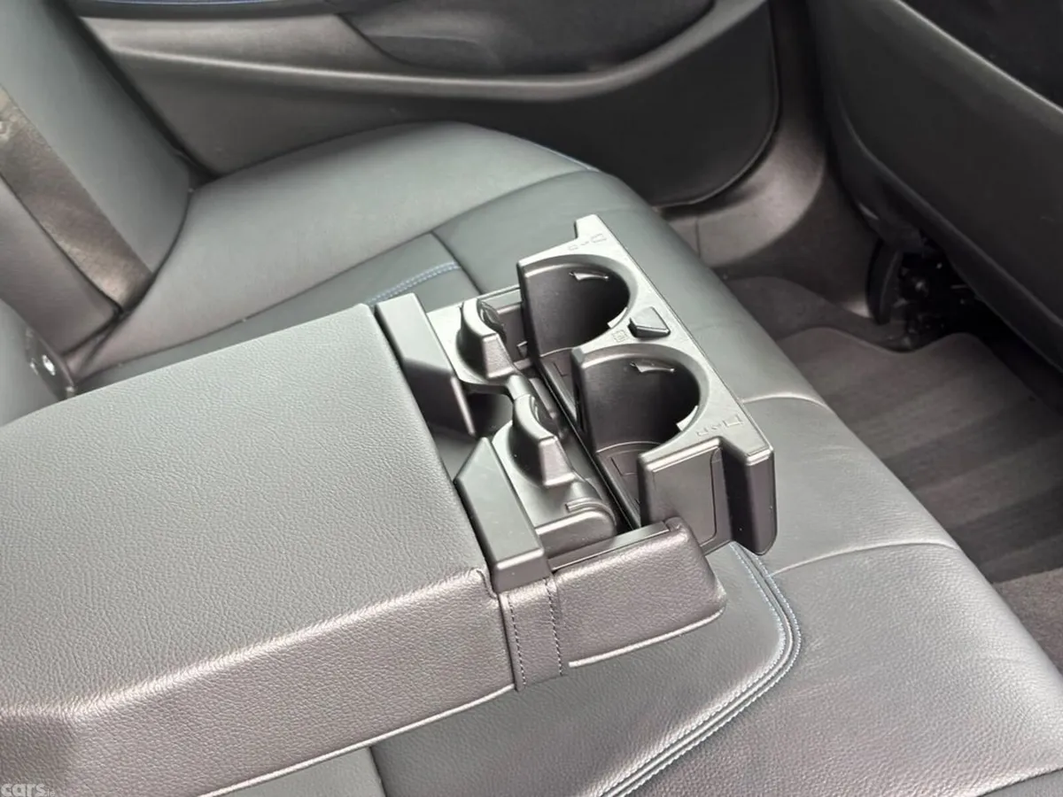 BMW 5-Series Estate, Petrol Plug-in Hybrid, 2021, Grey