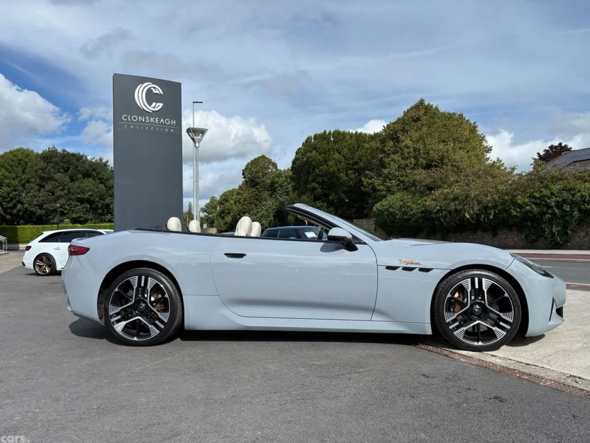 Maserati Other Convertible, Electric, 2024, Grey