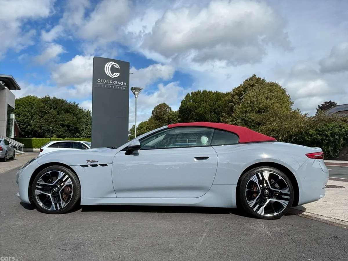 Maserati Other Convertible, Electric, 2024, Grey