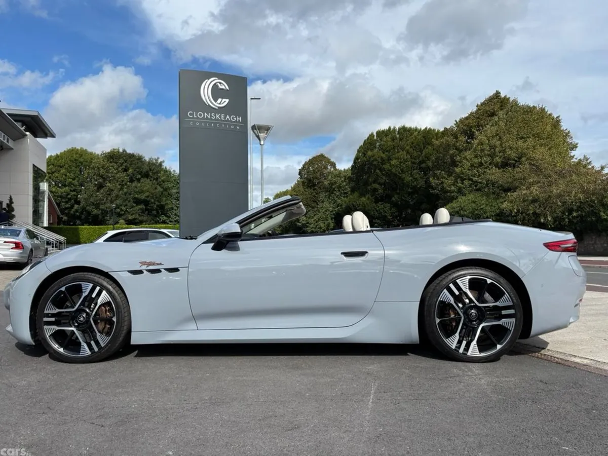 Maserati Other Convertible, Electric, 2024, Grey