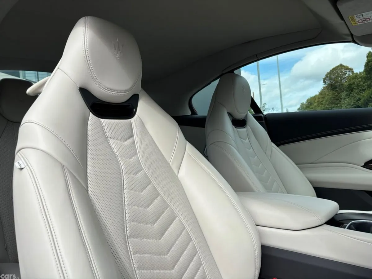 Maserati Other Convertible, Electric, 2024, Grey