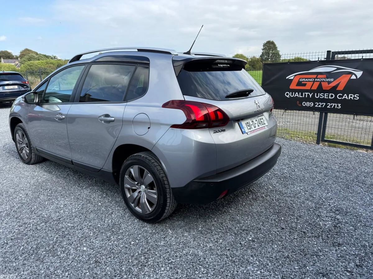 Peugeot 2008 Estate, Petrol, 2019, Grey
