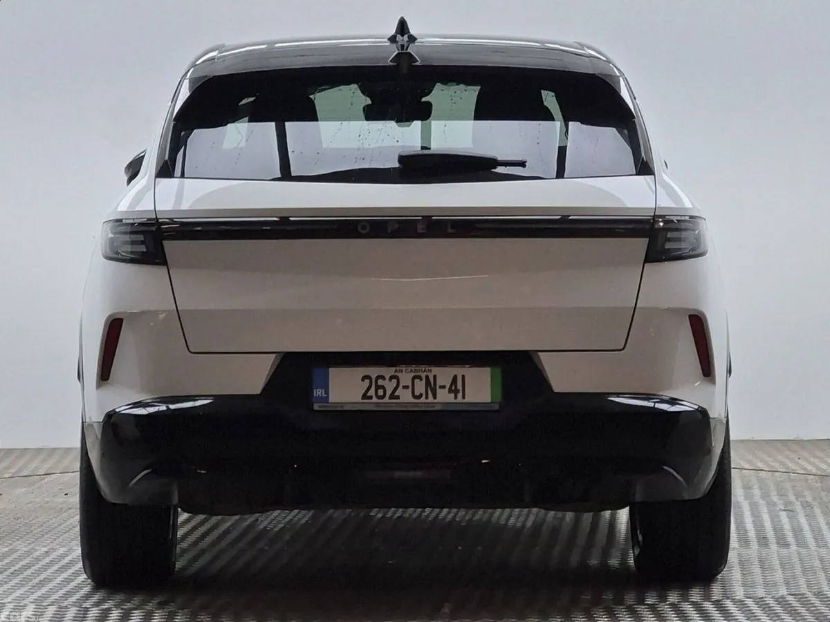 Opel Grandland SUV, Electric, 2026, White