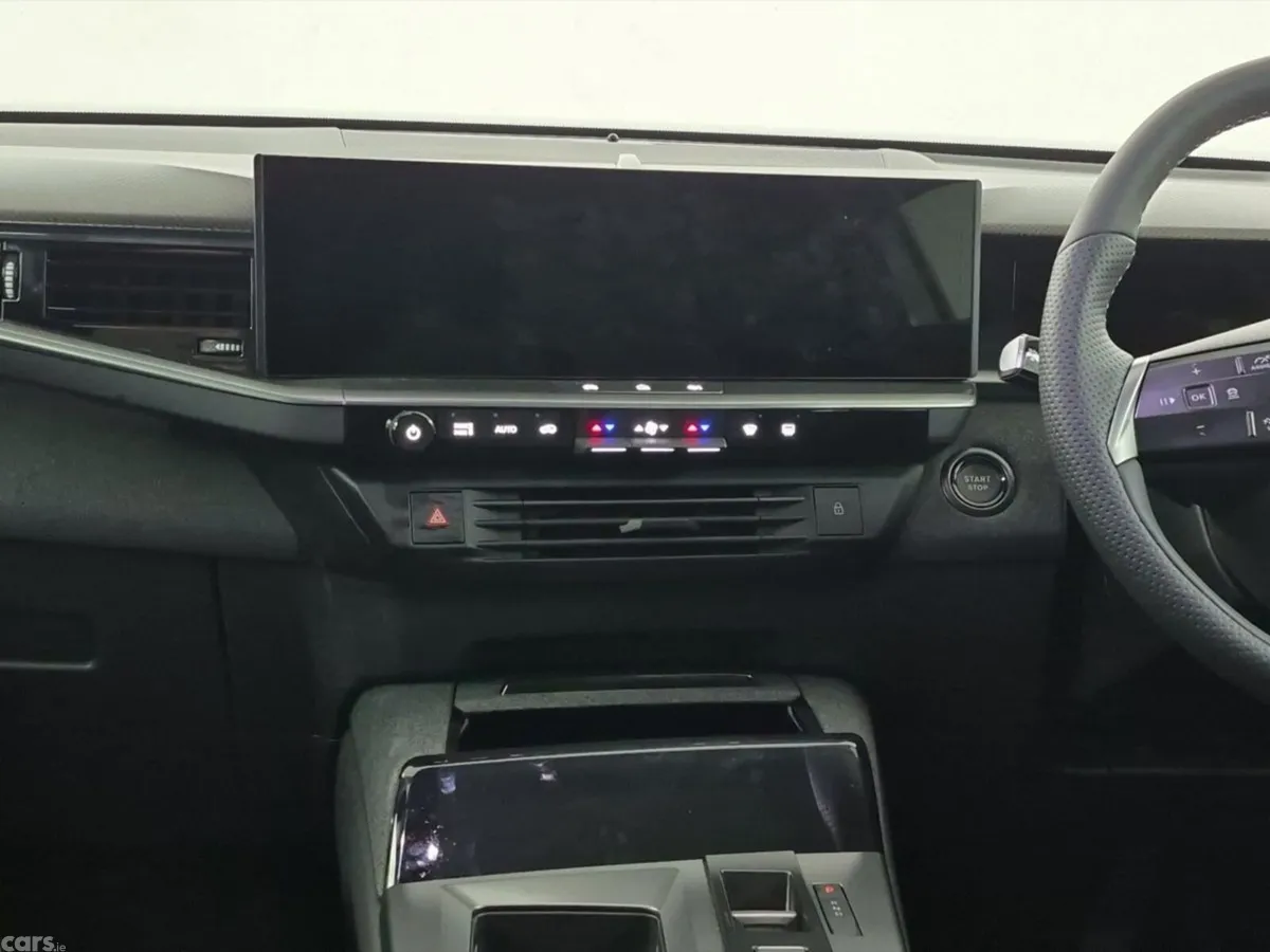 Opel Grandland SUV, Electric, 2026, White