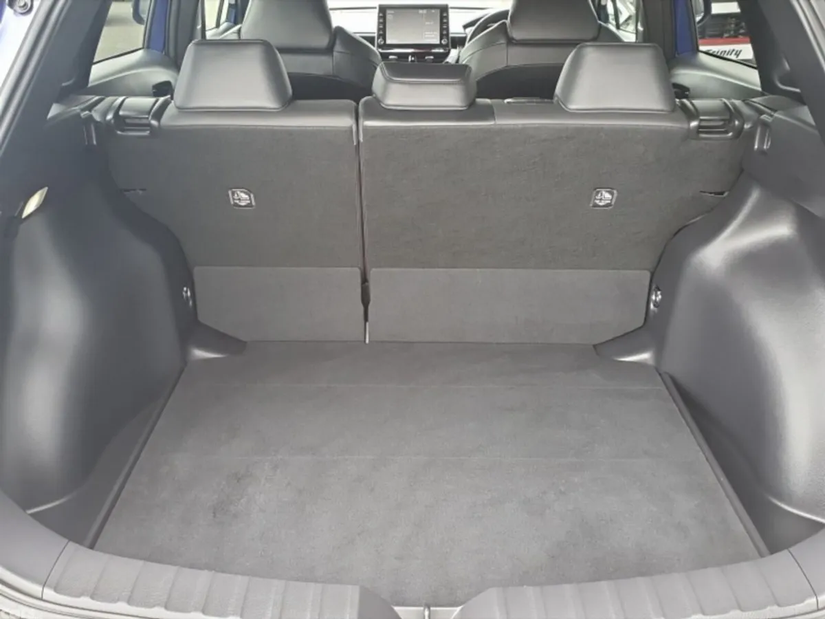 Toyota Corolla Cross SUV, Petrol Hybrid, 2022, Blue
