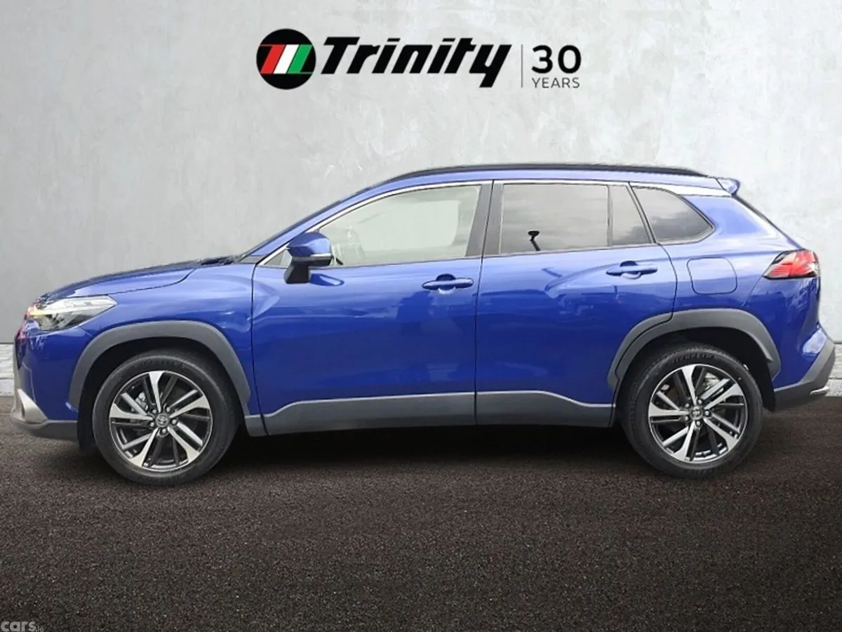 Toyota Corolla Cross SUV, Petrol Hybrid, 2022, Blue