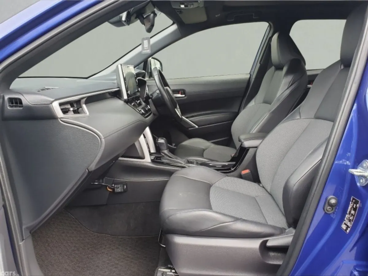 Toyota Corolla Cross SUV, Petrol Hybrid, 2022, Blue