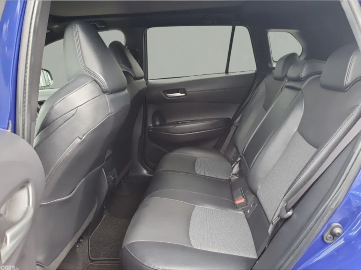 Toyota Corolla Cross SUV, Petrol Hybrid, 2022, Blue