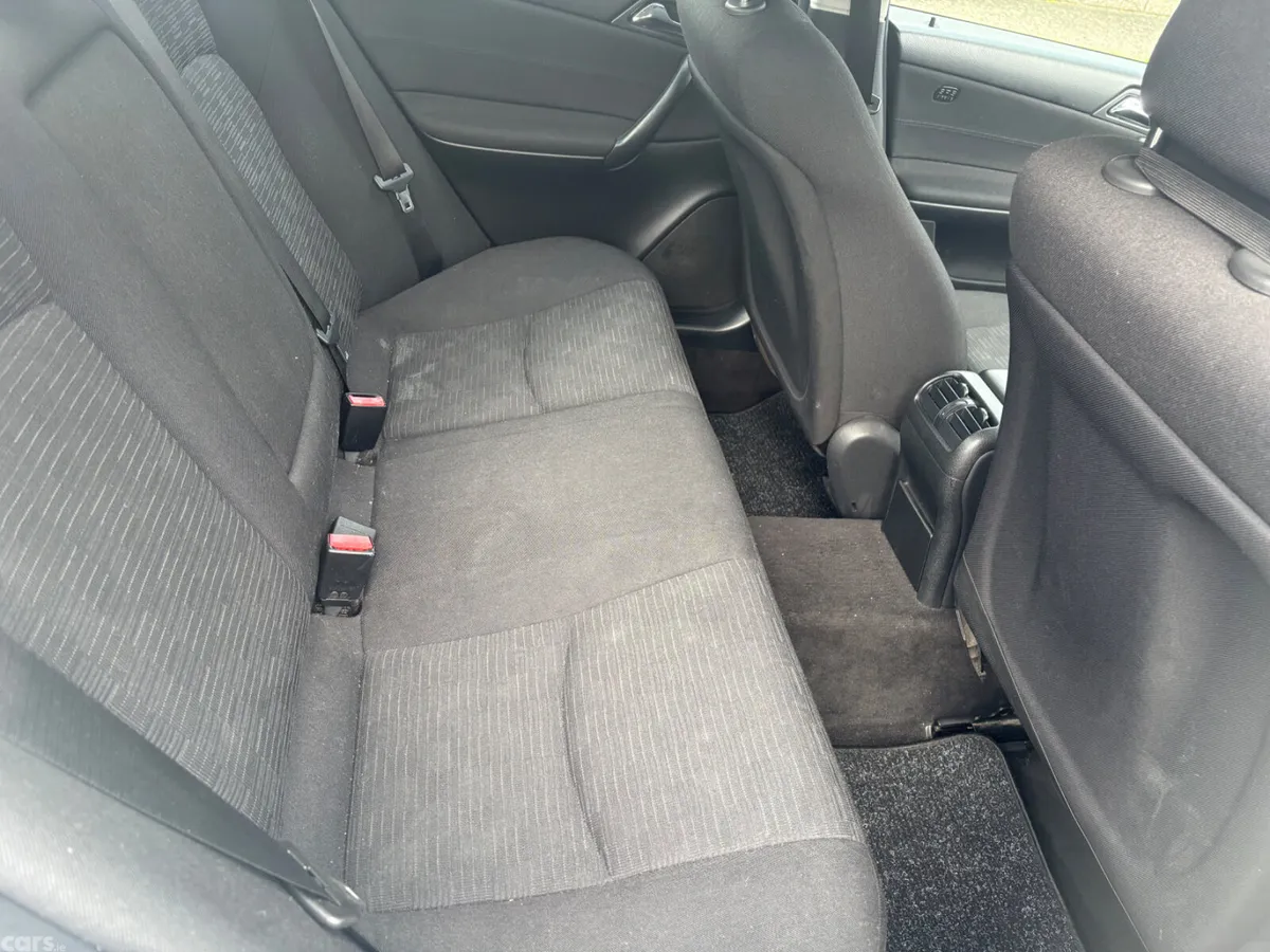 Mercedes-Benz C-Class Saloon, Petrol, 2007, Silver