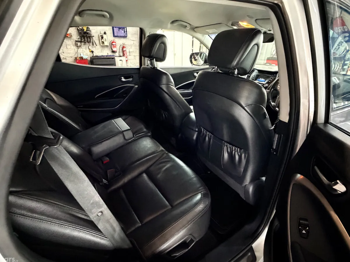 Hyundai Santa Fe SUV, Diesel, 2013, Silver