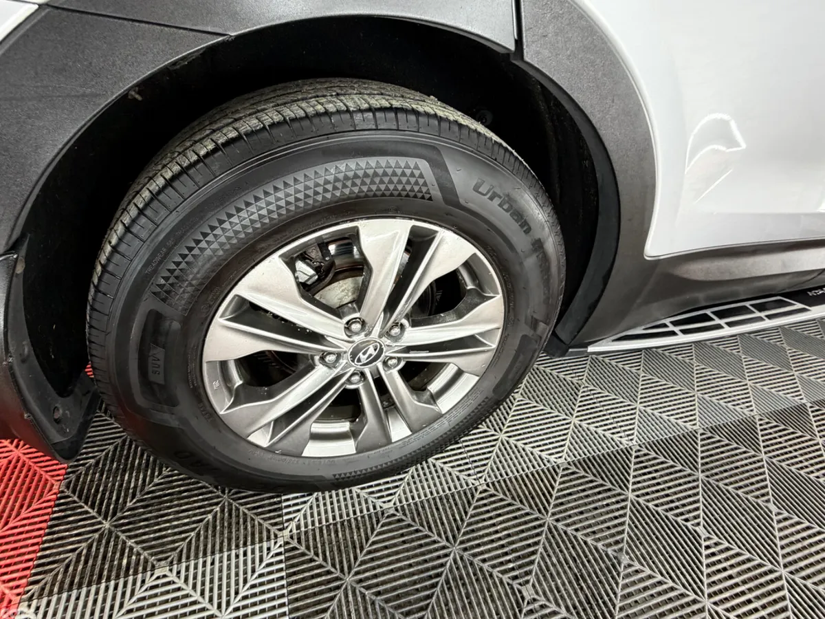 Hyundai Santa Fe SUV, Diesel, 2013, Silver