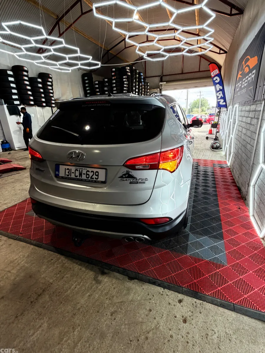 Hyundai Santa Fe SUV, Diesel, 2013, Silver
