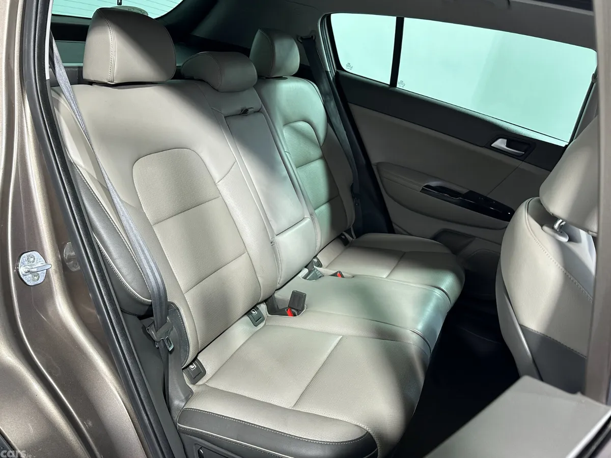 Kia Sportage SUV, Diesel, 2018, Brown