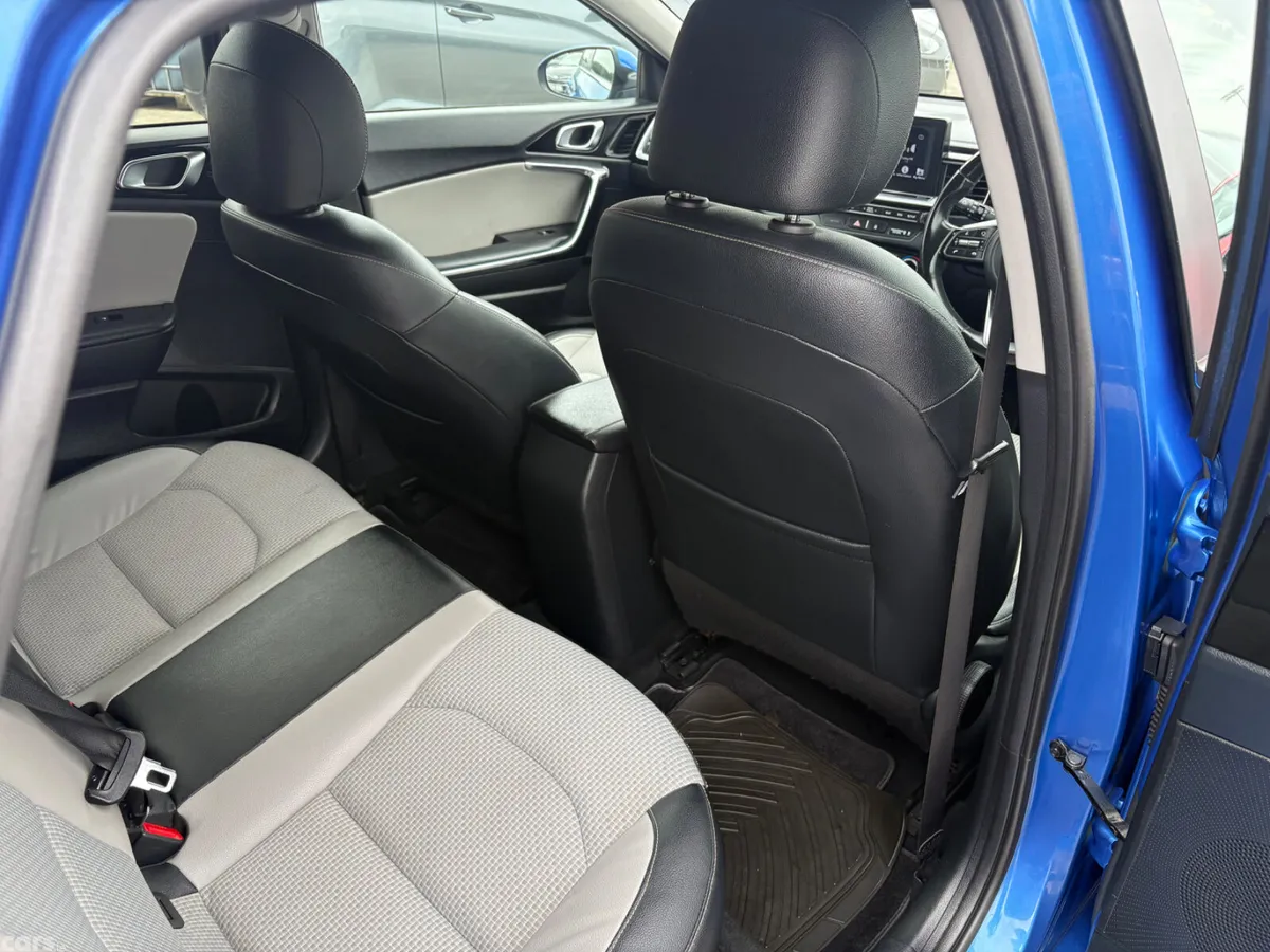 Kia Ceed Hatchback, Diesel, 2018, Blue