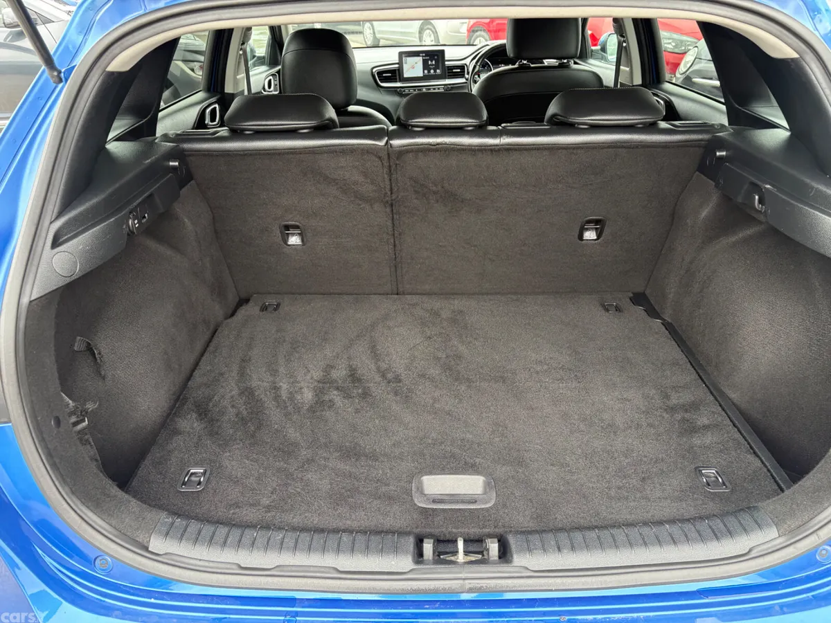 Kia Ceed Hatchback, Diesel, 2018, Blue