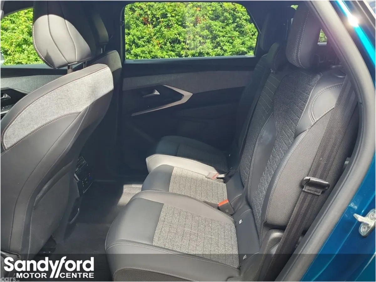 Peugeot 5008 SUV, Petrol, 2026, Blue